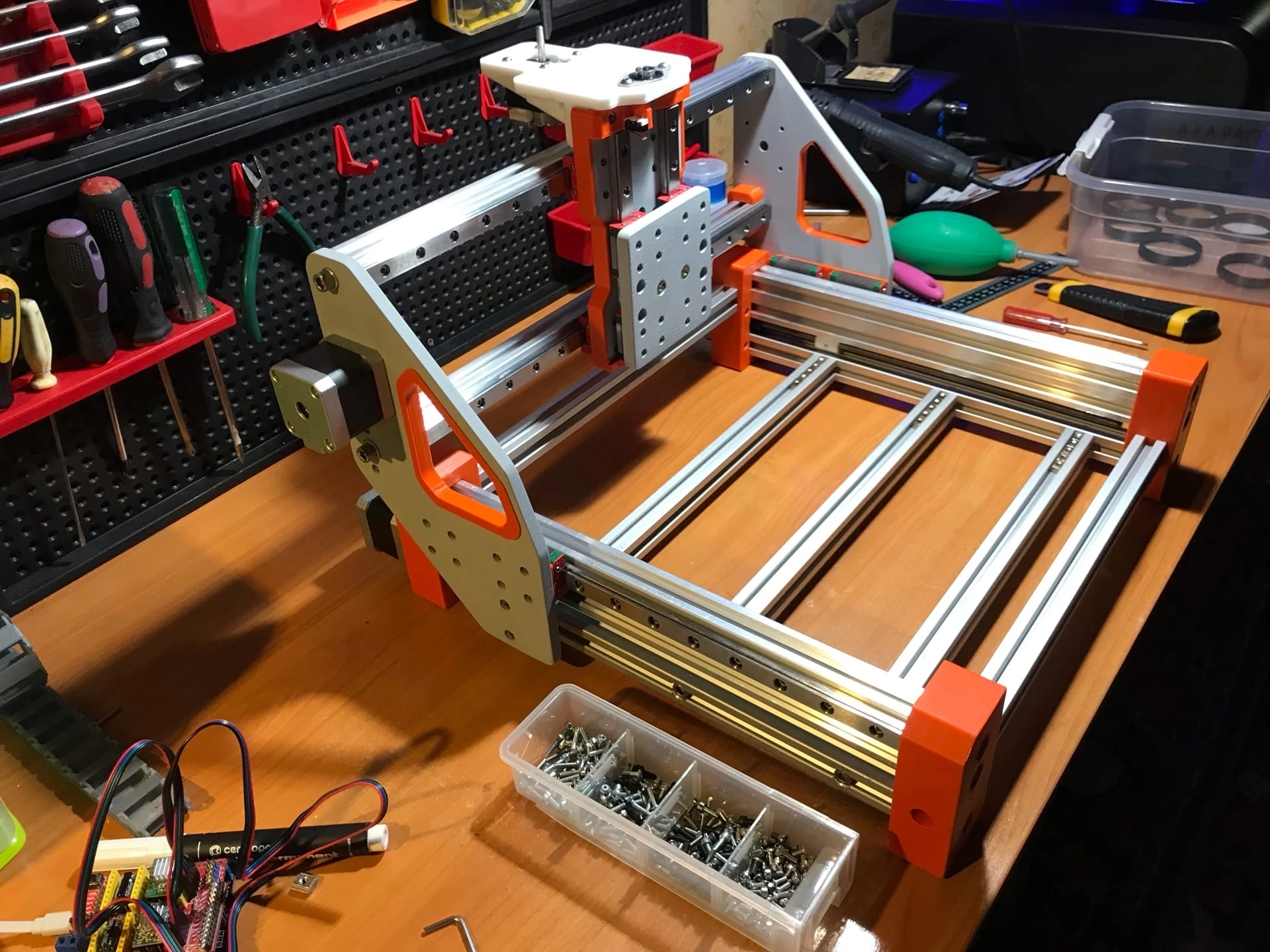 小型数控基于STM32F103S8T6